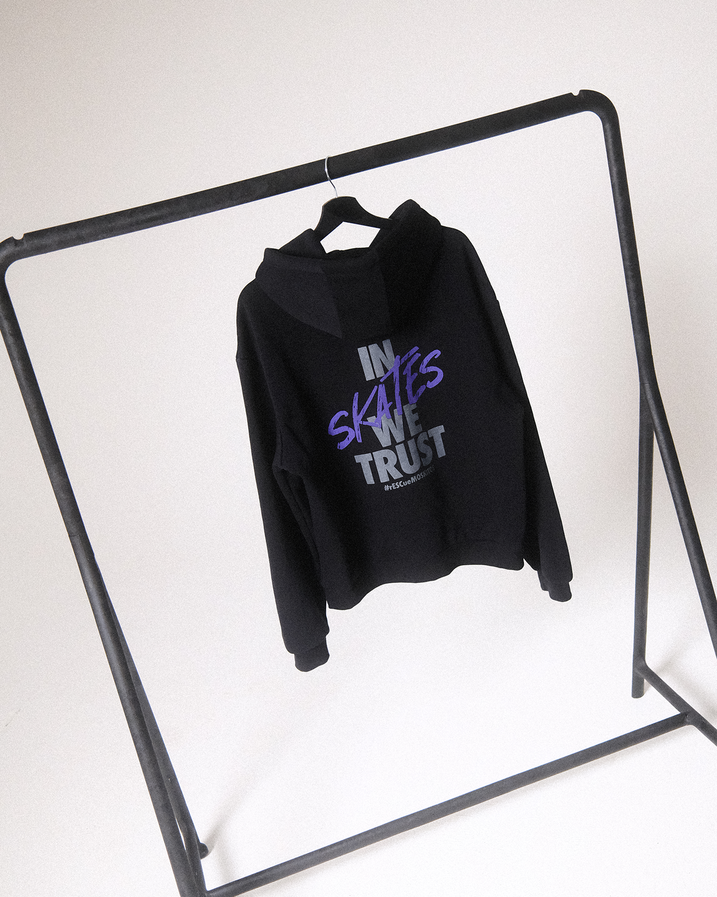 In Skates we trust ➔ Hoody Siebdruck
