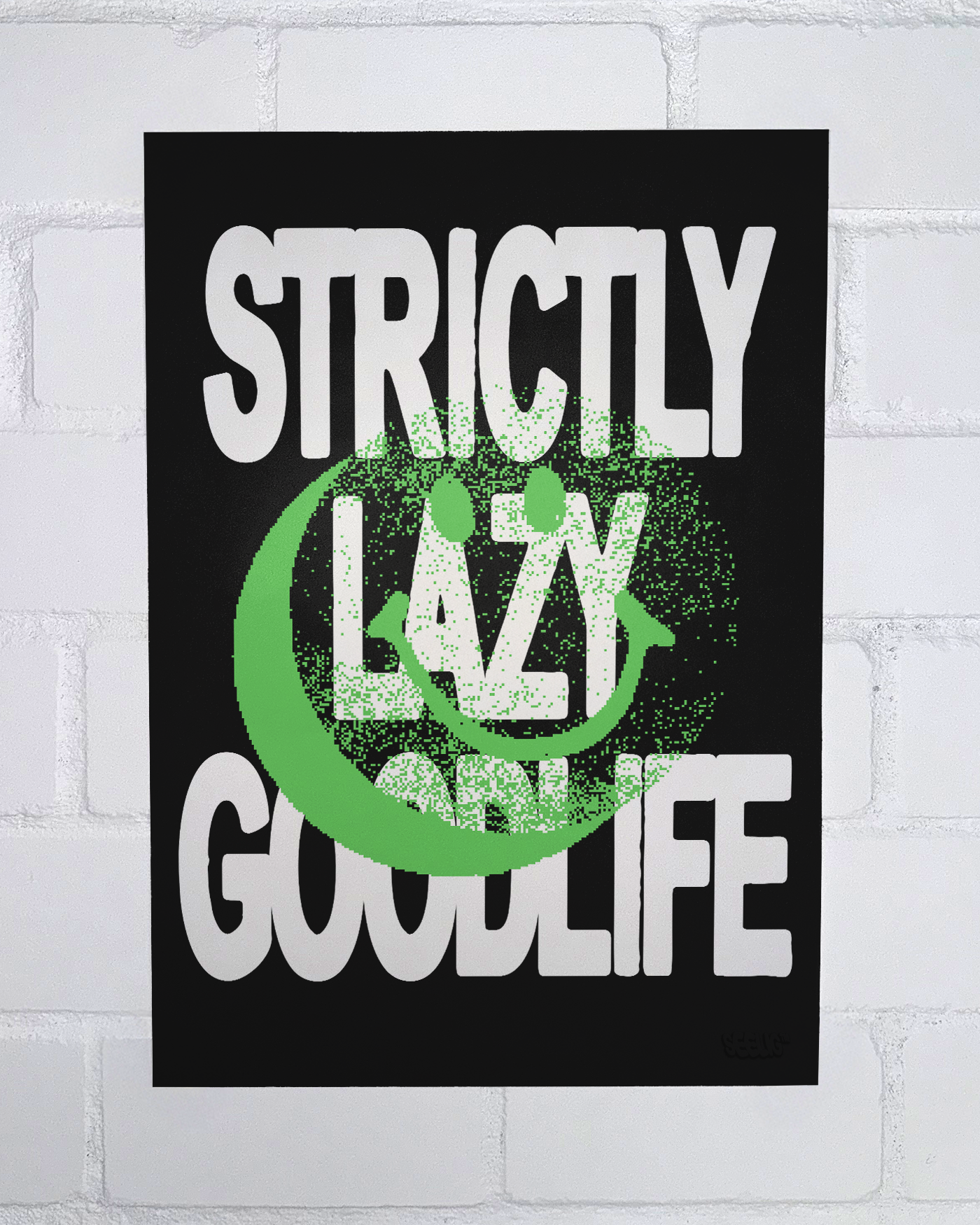 Lazy Smile Black ➔ Giclée Art Print
